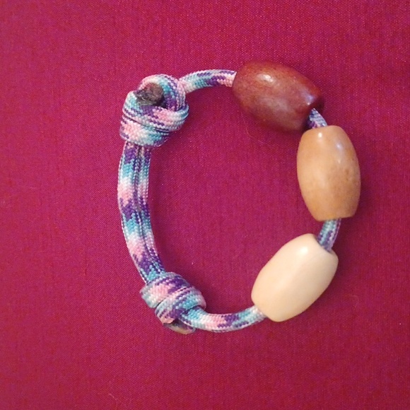 Paracord children's bracelets 2 pk - Picture 2 of 3